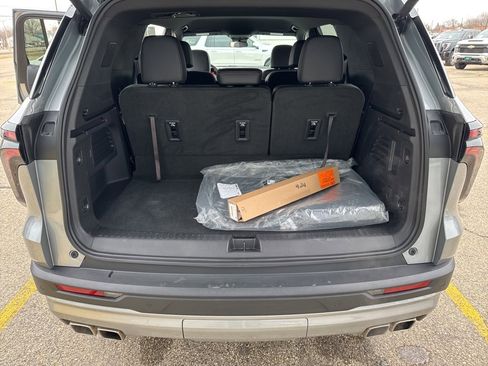 Used 2025 Chevrolet Traverse Z71 w/ LPO, Floor Liner Package image 15