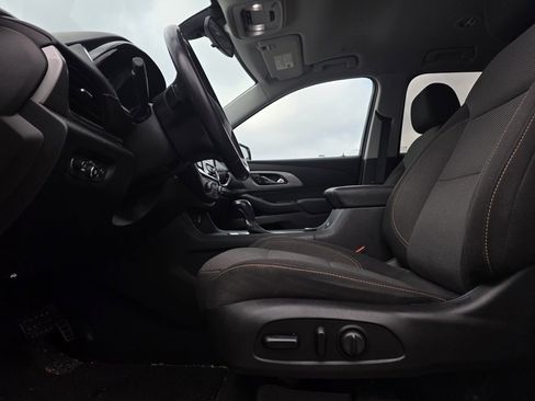 Used 2019 Chevrolet Traverse LT image 10