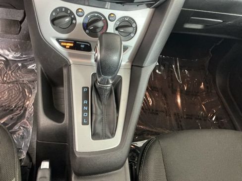 Used 2014 Ford Focus SE FWD image 18
