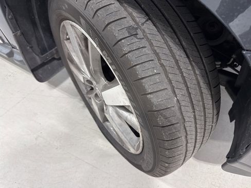 Used 2015 Nissan Pathfinder Platinum w/ Family Entertainment Package image 21