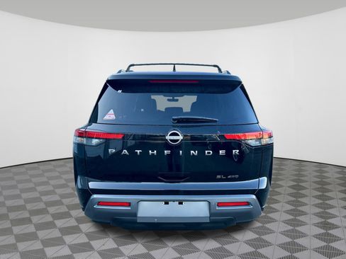 New 2026 Nissan Pathfinder SL image 8