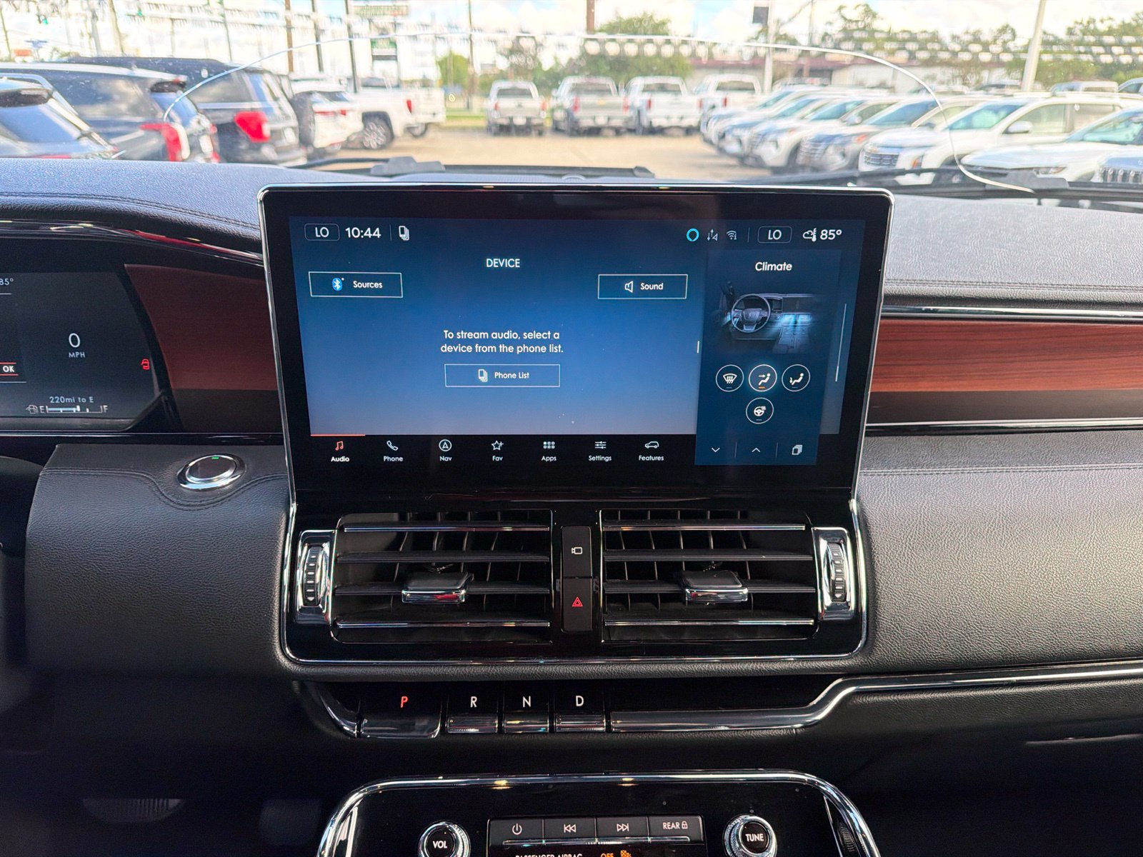 Used 2023 Lincoln Navigator L Reserve RWD image 10