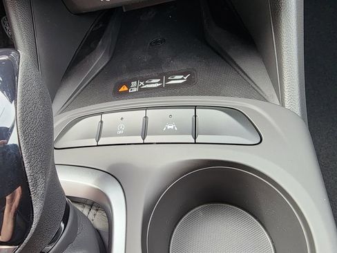 New 2026 Buick Envista Sport Touring FWD image 28