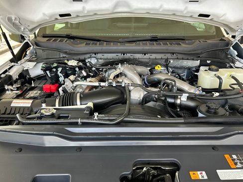 Used 2025 Ford F350 XLT w/ 360-Degree Camera Package AWD/4WD image 9