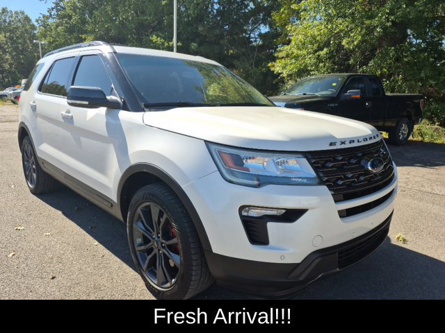 Used 2018 Ford Explorer XLT w/ Equipment Group 202A AWD/4WD image 1