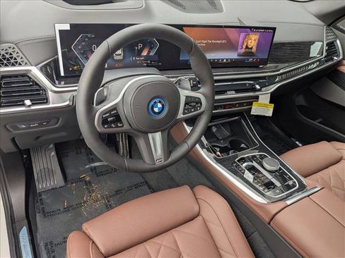 New 2026 BMW X5 xDrive50e w/ M Sport Package image 3