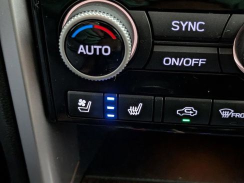 Used 2020 Subaru Ascent Touring AWD/4WD image 10