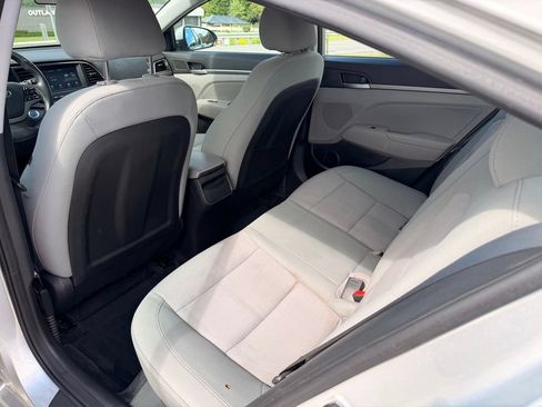 Used 2017 Hyundai Elantra SE w/ SE A/T Tech Package 03 FWD image 31