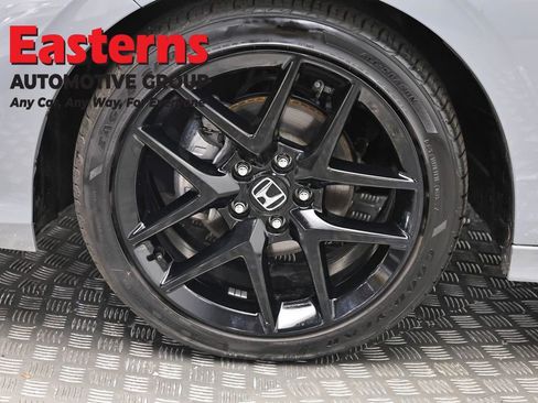 Used 2025 Honda Civic Sport image 31