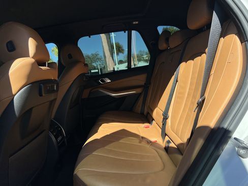 Used 2022 BMW X5 sDrive40i w/ M Sport Package RWD image 31