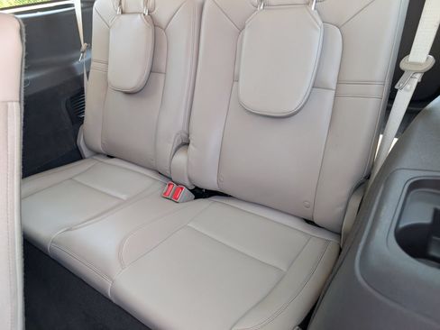 Used 2023 Lincoln Aviator 2WD image 16