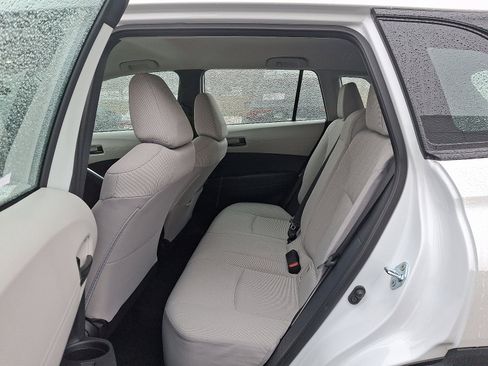 Certified 2024 Toyota Corolla Cross L image 10