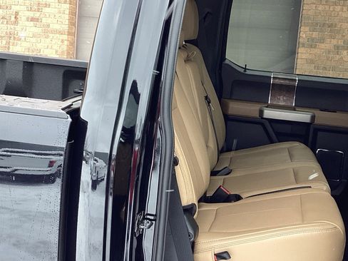 Used 2022 Ford F350 Lariat w/ Lariat Ultimate Package image 11