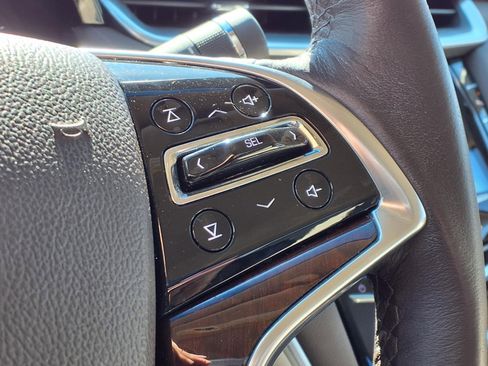 Used 2014 Cadillac XTS image 23