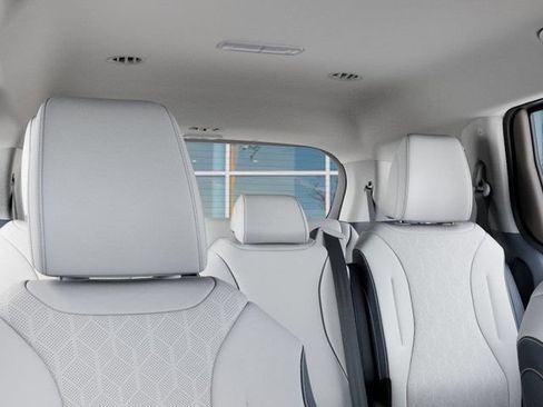 New 2026 Kia Carnival EX FWD image 27