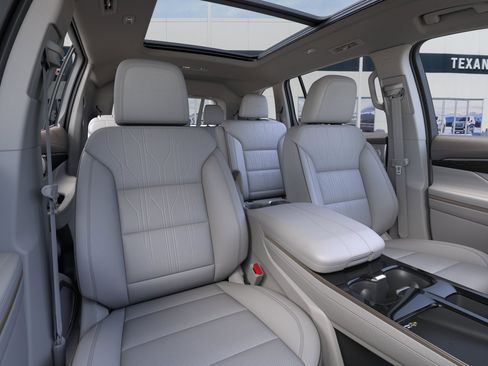 New 2026 Buick Enclave Avenir FWD image 17