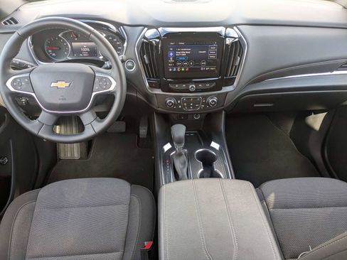 Used 2023 Chevrolet Traverse LT FWD image 16