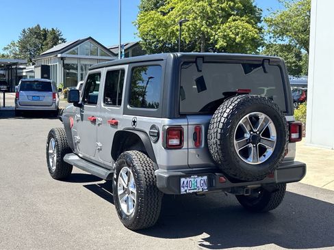 Certified 2020 Jeep Wrangler Unlimited Sahara AWD/4WD image 3