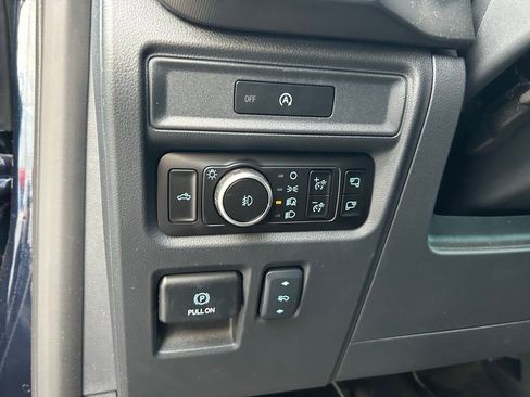 Used 2025 Ford F150 Lariat image 19