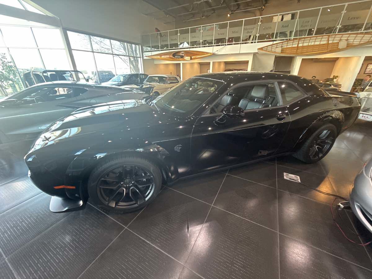 Used 2023 Dodge Challenger SRT Hellcat RWD image 7