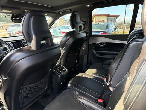 Used 2017 Volvo XC90 T6 R-Design w/ Vision Package image 9