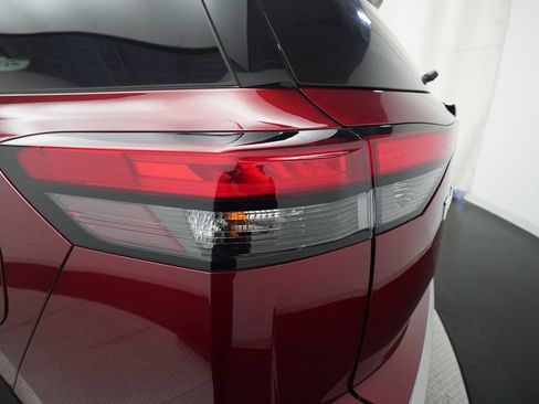 Certified 2024 Nissan Pathfinder Platinum w/ Cargo Package image 34