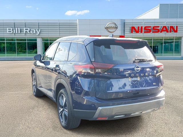 Certified 2026 Nissan Rogue SL FWD image 3