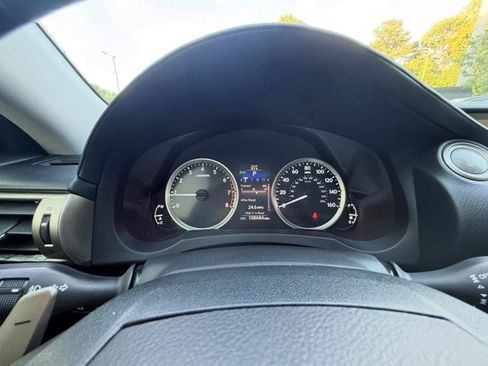 Used 2015 Lexus IS 250 RWD image 19