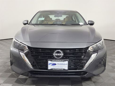 New 2025 Nissan Sentra SV w/ SV Premium Package image 6