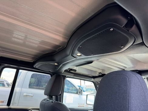 Used 2024 Jeep Wrangler Unlimited AWD/4WD image 20