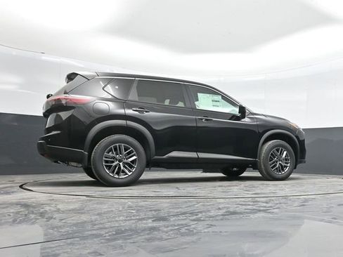 New 2026 Nissan Rogue S image 43