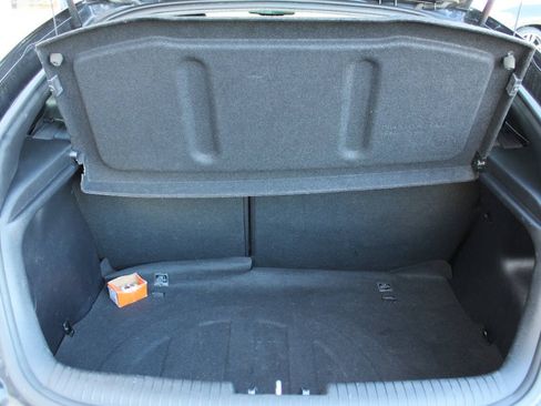 Used 2015 Hyundai Veloster Turbo FWD image 14