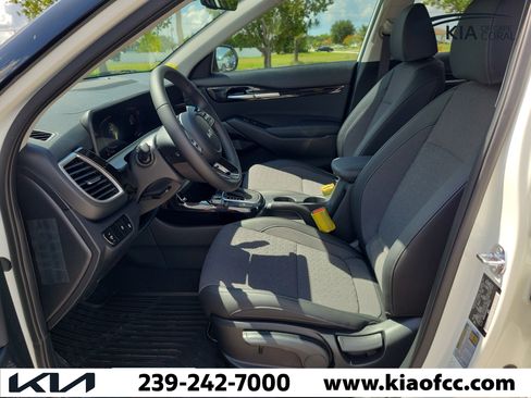 New 2026 Kia Seltos S FWD image 19
