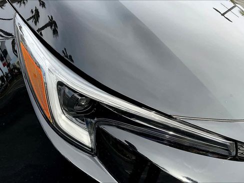 Used 2024 Toyota Corolla LE w/ LE Convenience Package image 26