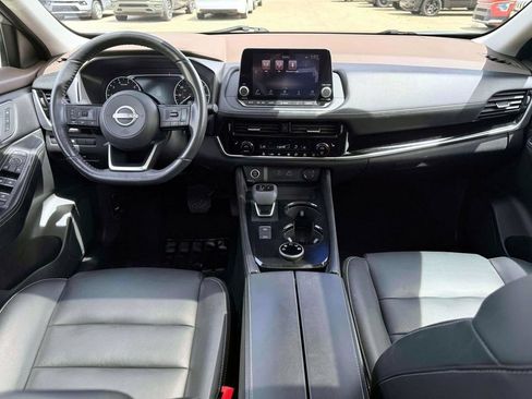 Used 2023 Nissan Rogue SL AWD/4WD image 17