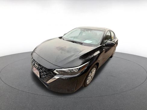 Used 2025 Nissan Sentra S image 3