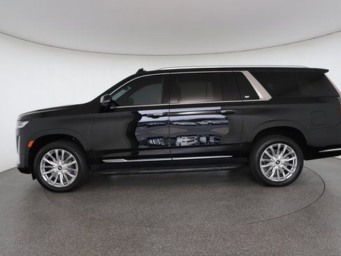 Used 2022 Cadillac Escalade ESV Premium Luxury image 6