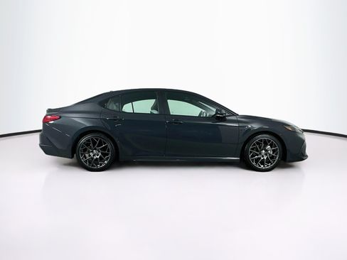 Used 2025 Toyota Camry SE w/ Convenience Package FWD image 10