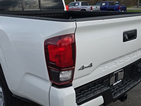 Certified 2023 Toyota Tacoma SR AWD/4WD image 35