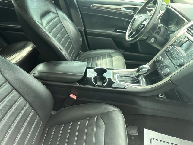 Used 2014 Ford Fusion SE w/ Equipment Group 202A FWD image 28