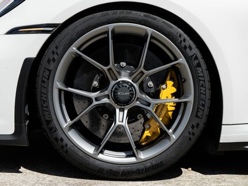 Used 2022 Porsche 911 GT3 RWD image 33