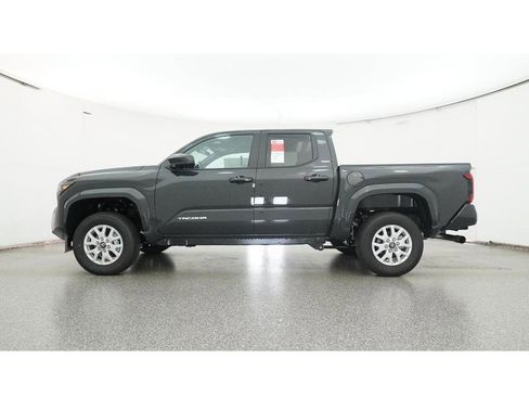 New 2025 Toyota Tacoma SR5 image 19