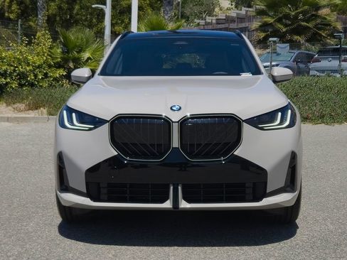 New 2026 BMW X3 xDrive30 w/ M Sport Package AWD/4WD image 3
