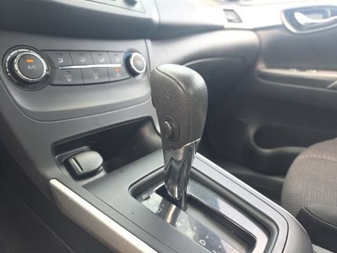 Used 2017 Nissan Sentra S FWD image 20