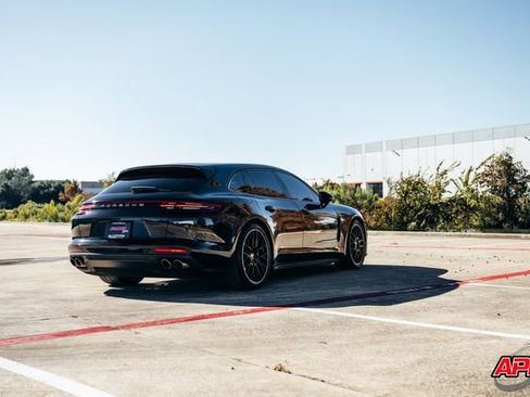 Used 2018 Porsche Panamera 4S image 53