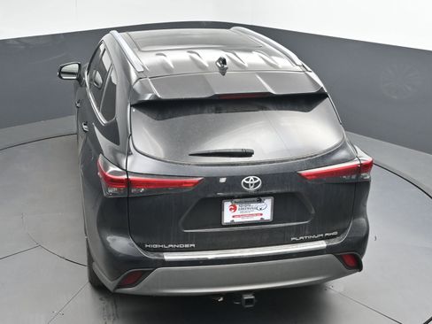 Used 2021 Toyota Highlander Platinum image 35