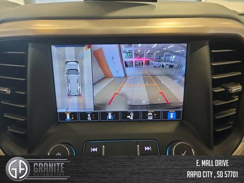 Used 2023 GMC Acadia Denali w/ Denali Technology Package AWD/4WD image 21