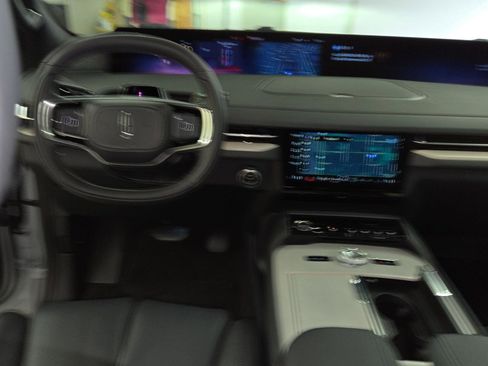 New 2026 Lincoln Navigator L Reserve w/ Jet Appearance Package image 9