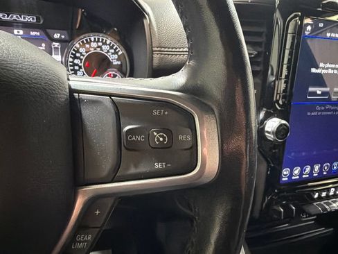 Used 2020 RAM 1500 Laramie AWD/4WD image 29