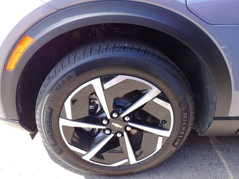 Certified 2025 Chevrolet Equinox EV LT FWD image 7
